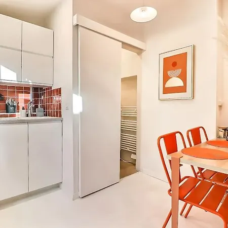 Studio Orange - Plein Centre Nîmes Buitenkant foto